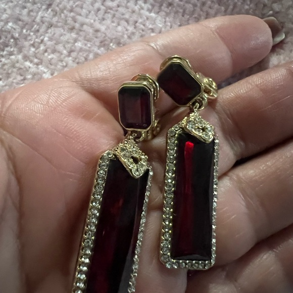 Lauren Ralph Lauren Red  Stone Clip On Earrings! - Picture 5 of 10